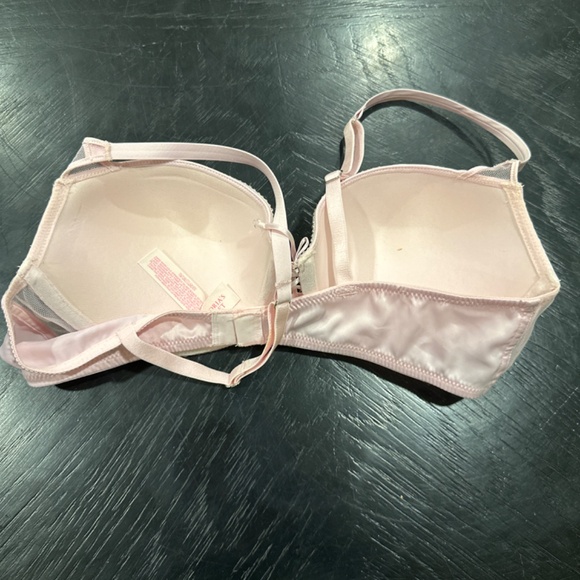 Victoria’s Secret Crystal Bra Pink 34C - Picture 2 of 3